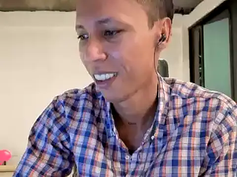 Snapshot of EL-CHICLE-TV chatting on September 22, 2025, 2:50 am EL-CHICLE-TV online show from September 22, 2025, 2:50 am