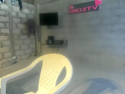 Snapshot of EL-CHICLE-TV chatting on January 11, 2025, 2:36 pm EL-CHICLE-TV online show from January 11, 2025, 2:36 pm