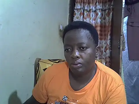 Ebonyceline online show from October 28, 2025, 4:13 am