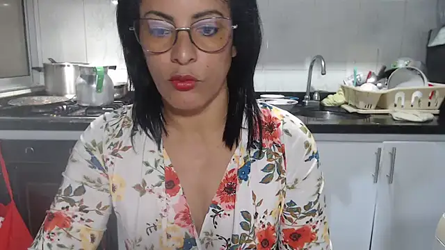 kateleyagrey online show from November 21, 2025, 8:30 pm