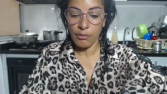 kateleyagrey online show from May 25, 2026, 7:12 pm