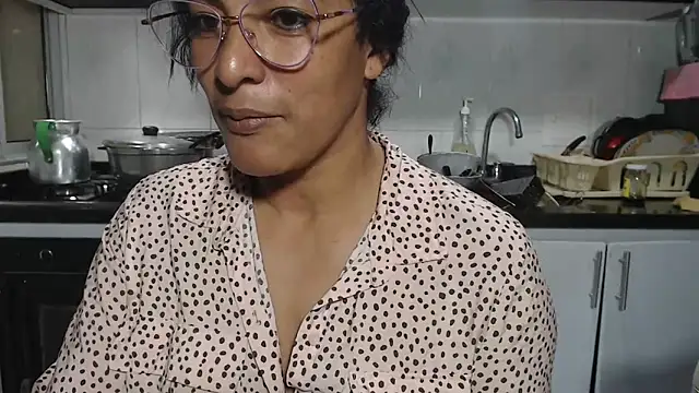 kateleyagrey online show from May 28, 2026, 7:09 pm