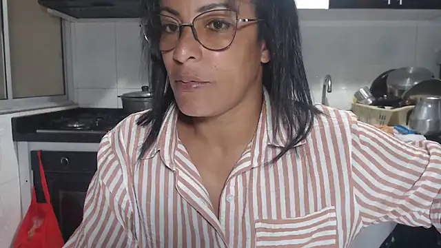 kateleyagrey online show from October 17, 2025, 7:48 pm