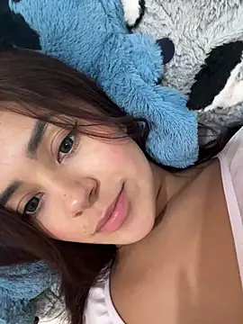 Snapshot of amalia_ktel chatting on March 14, 2025, 5:02 pm amalia ktel online show from March 14, 2025, 5:02 pm