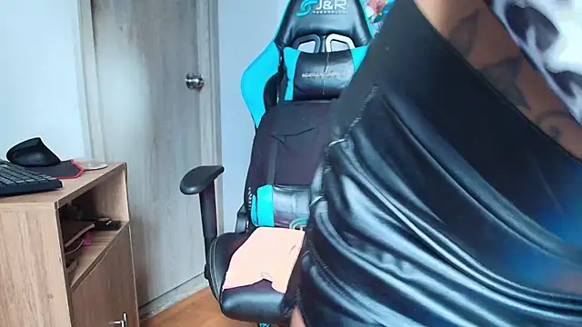 Hot Brunette34 online show from March 22, 2026, 9:16 pm