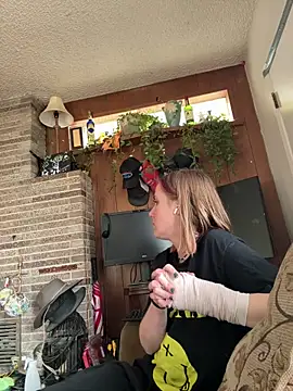 ClumsyLink online show from February 7, 2026, 8:39 pm