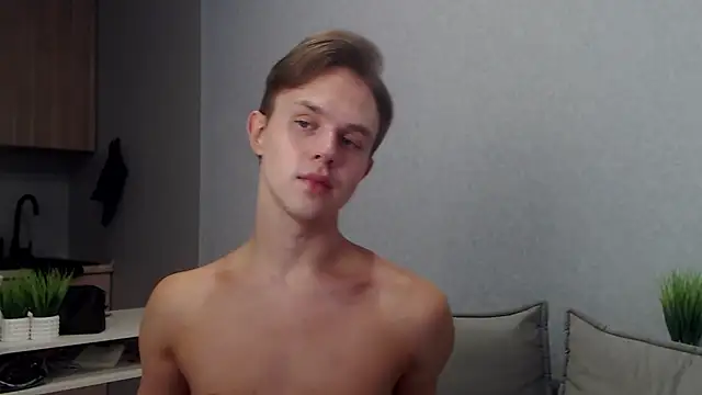 Snapshot of MartinMendez chatting on September 27, 2025, 10:32 am MartinMendez online show from September 27, 2025, 10:32 am