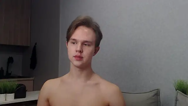 Snapshot of MartinMendez chatting on December 21, 2025, 2:41 pm MartinMendez online show from December 21, 2025, 2:41 pm