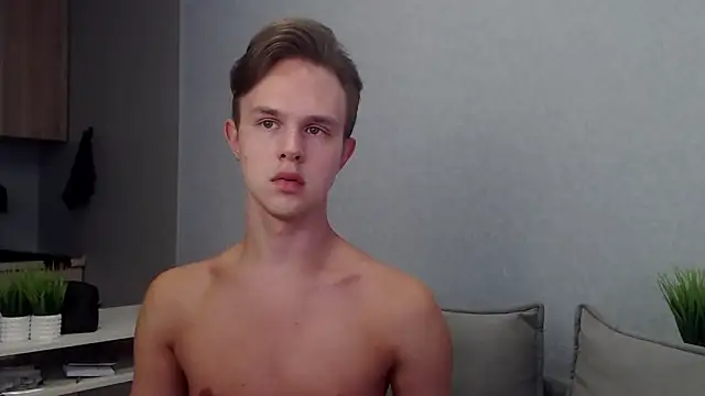 Snapshot of MartinMendez chatting on September 12, 2025, 6:57 am MartinMendez online show from September 12, 2025, 6:57 am