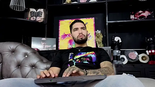 matteosantos online show from September 26, 2025, 11:39 am