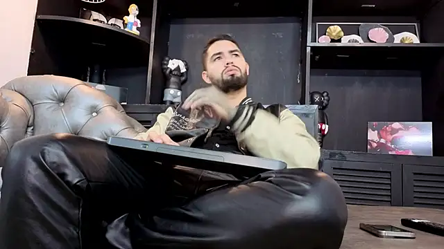 matteosantos online show from March 10, 2026, 12:31 pm