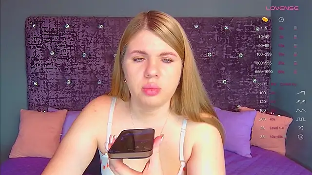 NoraBigAss online show from December 4, 2025, 1:37 am