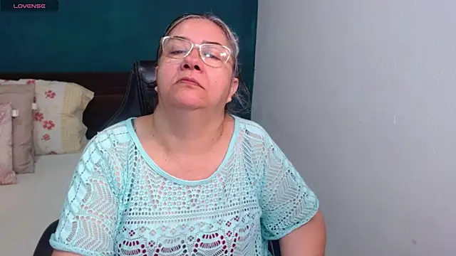 Snapshot of scaelettdubois chatting on May 22, 2026, 12:52 am scaelettdubois online show from May 22, 2026, 12:52 am