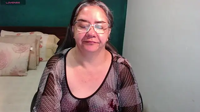 scaelettdubois online show from July 12, 2026, 9:32 am