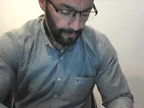 Kalel17073 online show from June 10, 2026, 7:15 pm