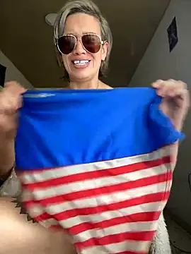 sexymarilyncolombia online show from May 18, 2026, 4:07 am