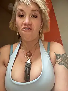 sexymarilyncolombia online show from April 11, 2026, 1:04 pm