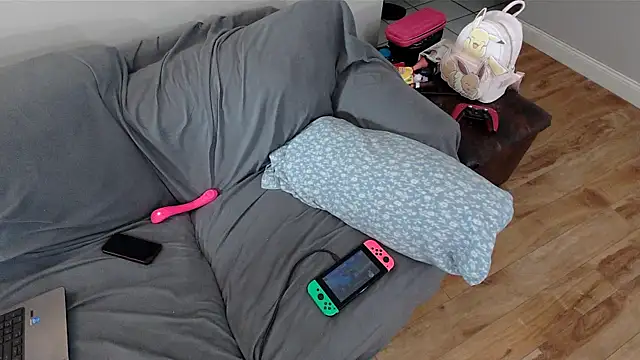 Snapshot of EmoDream1998 chatting on February 28, 2025, 11:23 pm EmoDream1998 online show from February 28, 2025, 11:23 pm