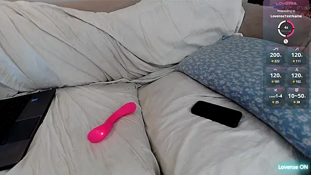 Snapshot of EmoDream1998 chatting on October 2, 2025, 12:25 am EmoDream1998 online show from October 2, 2025, 12:25 am