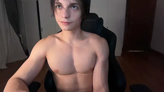 Snapshot of SasukeUhchiaa chatting on December 14, 2025, 2:40 am SasukeUhchiaa online show from December 14, 2025, 2:40 am