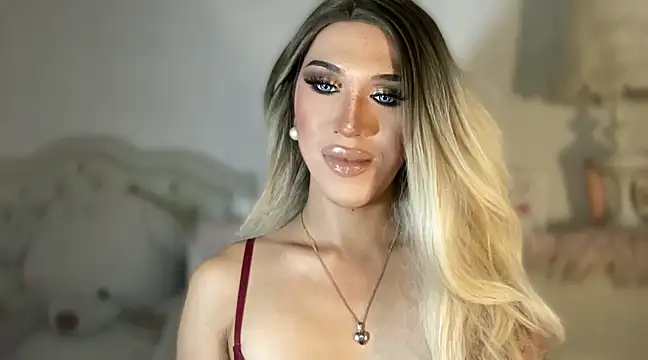 Ts glamxxxx online show from March 18, 2025, 5:12 am