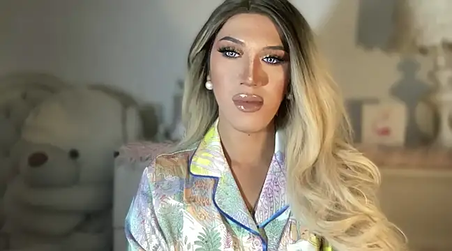 Ts glamxxxx online show from March 8, 2025, 3:56 pm