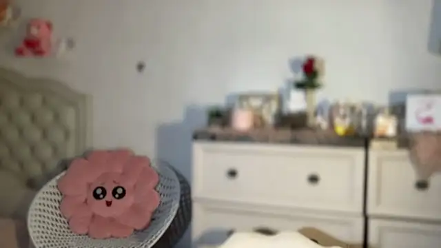 Ts glamxxxx online show from October 5, 2025, 11:39 pm