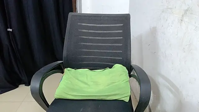 Snapshot of sexy_vani1 chatting on October 16, 2025, 5:54 pm sexy vani1 online show from October 16, 2025, 5:54 pm