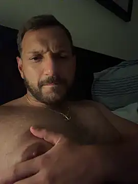 Snapshot of JonJ0 chatting on February 19, 2026, 3:36 am JonJ0 online show from February 19, 2026, 3:36 am