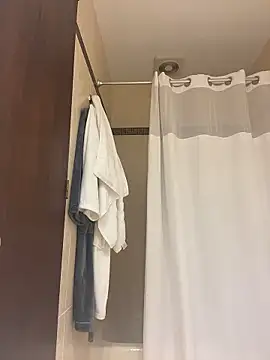 Snapshot of JonJ0 chatting on January 14, 2026, 12:14 am JonJ0 online show from January 14, 2026, 12:14 am