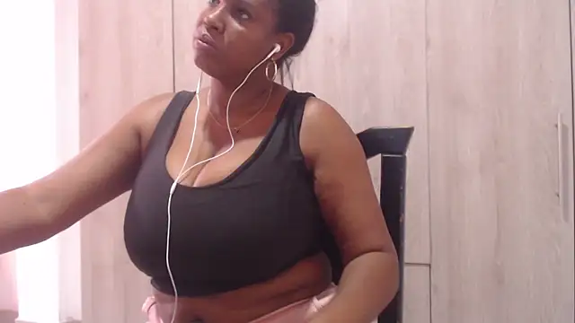 Snapshot of agatfox chatting on March 7, 2025, 8:44 pm agatfox online show from March 7, 2025, 8:44 pm