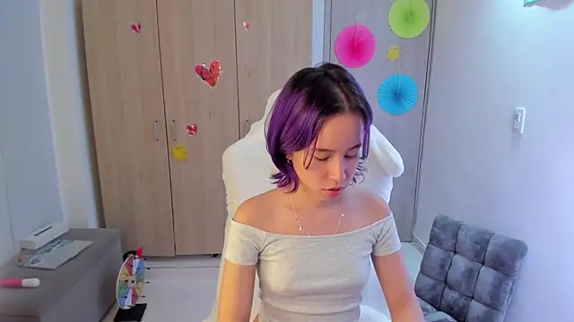 Anto herrera online show from September 28, 2025, 1:12 am