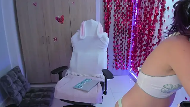 Anto herrera online show from March 11, 2025, 11:58 pm