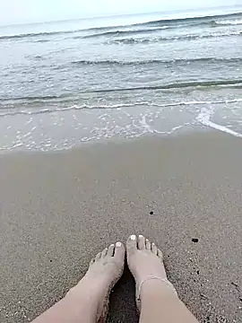 Snapshot of gracehill_ chatting on October 8, 2025, 11:45 am gracehill  online show from October 8, 2025, 11:45 am