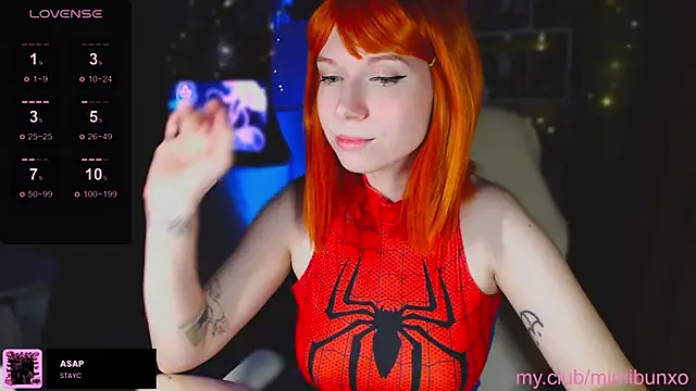 Snapshot of freya_sunny chatting on November 26, 2025, 5:07 am freya sunny online show from November 26, 2025, 5:07 am