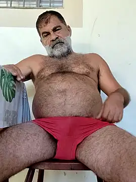 Snapshot of Peludo173317 chatting on March 13, 2026, 6:35 pm Peludo173317 online show from March 13, 2026, 6:35 pm