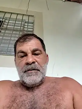 Snapshot of Peludo173317 chatting on April 1, 2026, 6:38 pm Peludo173317 online show from April 1, 2026, 6:38 pm