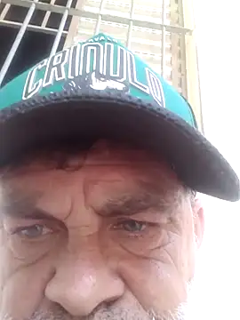 Peludo173317 online show from October 25, 2025, 2:07 pm