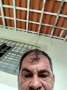 Snapshot of Peludo173317 chatting on March 25, 2026, 6:40 pm Peludo173317 online show from March 25, 2026, 6:40 pm