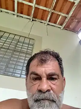 Snapshot of Peludo173317 chatting on April 8, 2026, 6:42 pm Peludo173317 online show from April 8, 2026, 6:42 pm