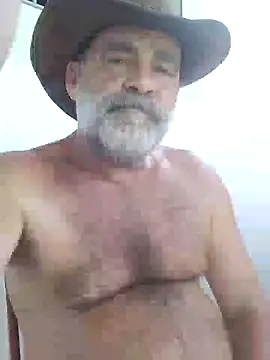 Snapshot of Peludo173317 chatting on January 20, 2025, 1:53 pm Peludo173317 online show from January 20, 2025, 1:53 pm