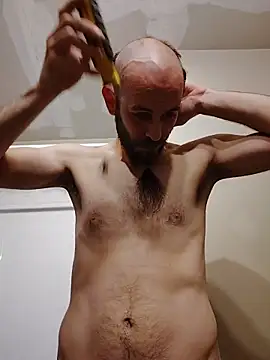 Snapshot of JohnnyFaster chatting on November 9, 2025, 7:45 am JohnnyFaster online show from November 9, 2025, 7:45 am