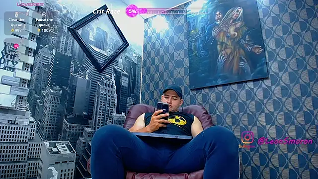 Snapshot of Leonsmoron chatting on May 25, 2026, 2:00 am Leonsmoron online show from May 25, 2026, 2:00 am