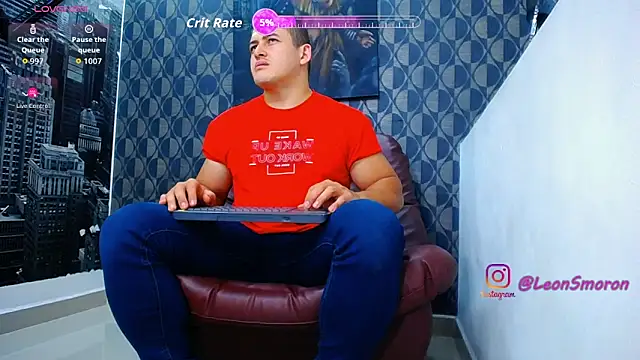 Snapshot of Leonsmoron chatting on May 31, 2026, 2:06 am Leonsmoron online show from May 31, 2026, 2:06 am