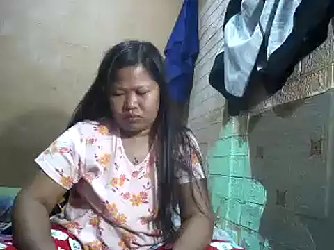 Snapshot of sweethotmom chatting on February 17, 2025, 12:22 am sweethotmom online show from February 17, 2025, 12:22 am