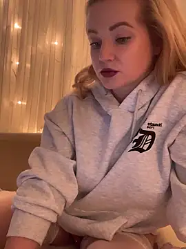 Lady  Maria online show from February 21, 2025, 3:54 pm