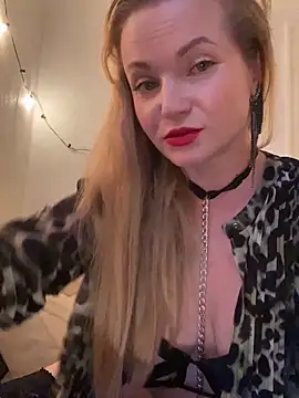 Lady  Maria online show from September 27, 2025, 4:35 pm