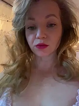 Snapshot of Lady__Maria chatting on February 11, 2026, 4:18 pm Lady Maria online show from February 11, 2026, 4:18 pm