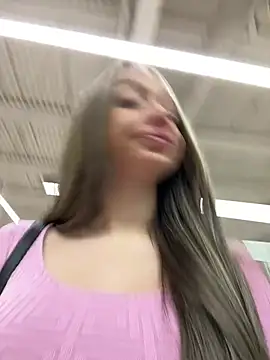 Snapshot of barbiehumpxxx chatting on March 28, 2026, 12:11 am barbiehumpxxx online show from March 28, 2026, 12:11 am