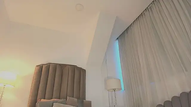 Snapshot of Emma_Torres__ chatting on September 23, 2025, 12:01 pm Emma Torres online show from September 23, 2025, 12:01 pm